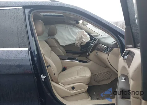 2015 Mercedes-Benz Gl 450 4Matic z USA, uszkodzony, nr VIN 4JGDF6EE5FA475665